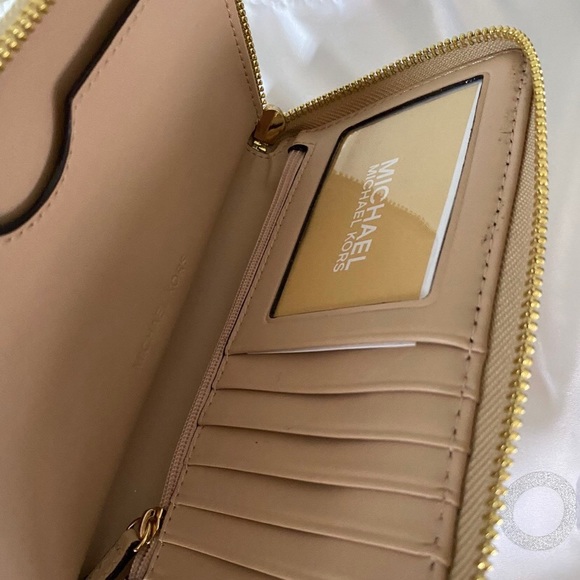 Michael Kors duffle bag With matching wallet - Picture 8 of 8